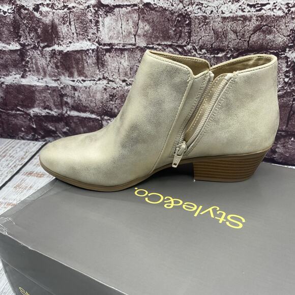 Style & Co. Womens Wileyyp Dist Gold Short Ankle Boots Heels 7.5 W - Picture 5 of 8
